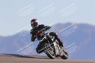 media/Nov-06-2023-Moto Forza (Mon) [[ce023d0744]]/3-Intermediate Group/Session 5 (Turn 9)/